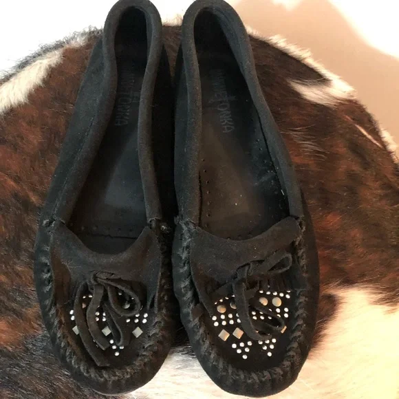Minnetonka Shoes Minnetonka Black Studded Moccasins Poshmark